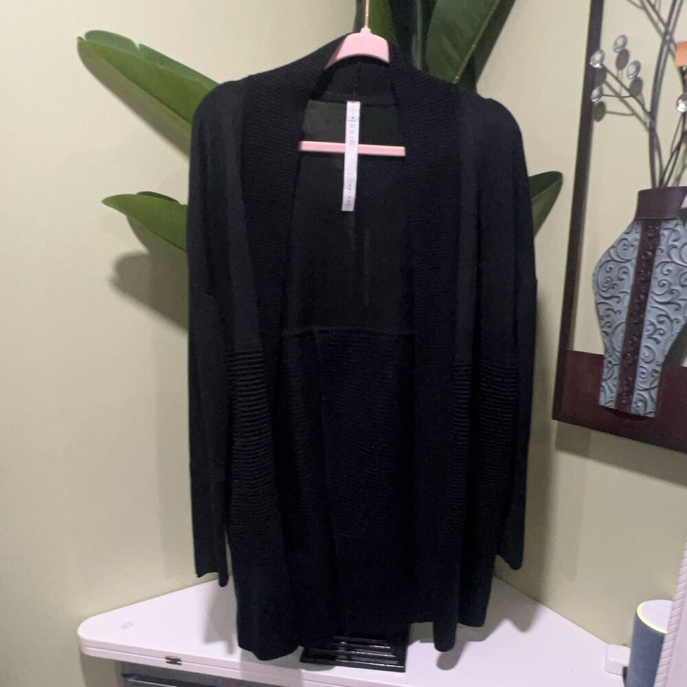 Lululemon Sit In Lotus Wrap II Black Merino Wool Cardigan Size 6 W4ANWS